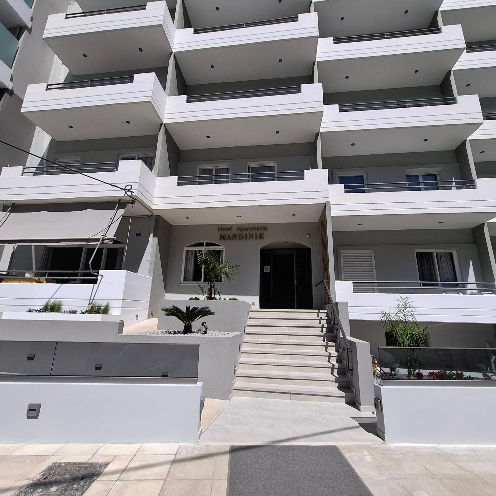 Mardinik Hotel Apartments Rethymno  Bagian luar foto